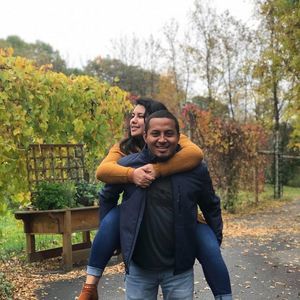 Meet your Posher, Efrain